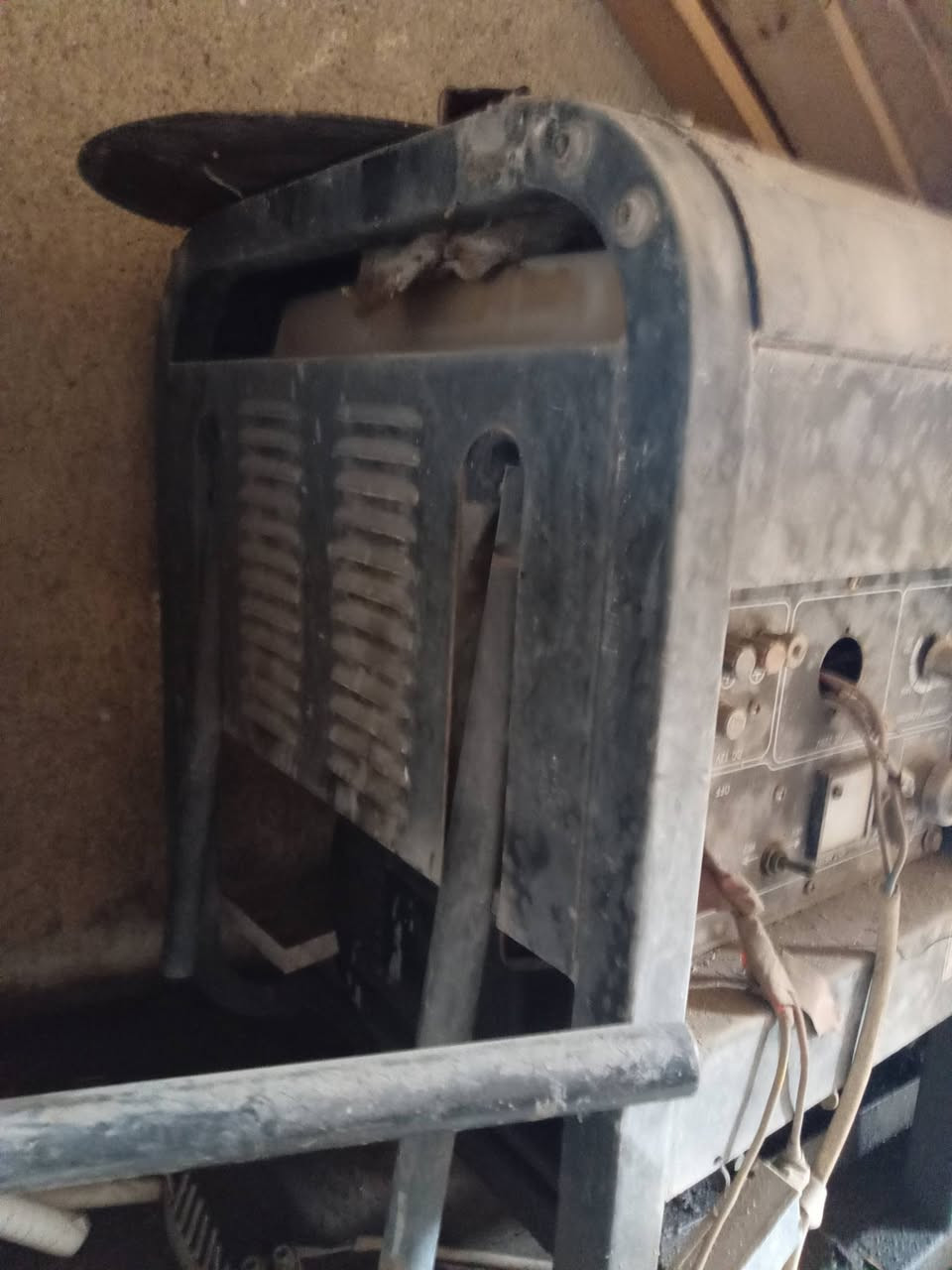 مولدة للبيع عاطله
٥كي في كاز 
كهرباء ولدن


**إذا كنت صاحب هذا الإعلان وتريد حذفه لأي سبب، رجاءا أرسل رسالة إلى الدعم الفني**