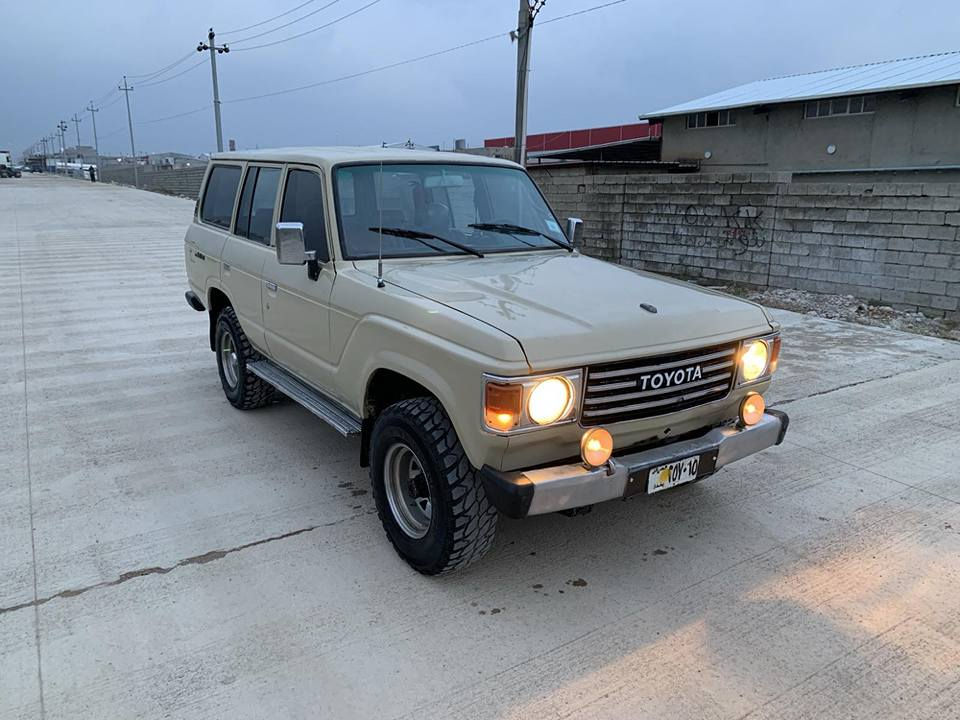 لاندگڕۆزەر مۆدیل 1985ئاڕم پلاستیک سلیمانی دوو ئیف و چوار گێڕ مەکینە و ئەکسل دەبڵ ئەکسل بە شەرت مەکینە تازە تەحمیرەکارەبای گشتی مەزبوتە سەیارەکە زۆر تندو تۆڵو جوانە مالی دۆستە سعری 33گەڵاو مەجال شوین پیرەمەگروون ***********
*********** السليمانية, العراق
