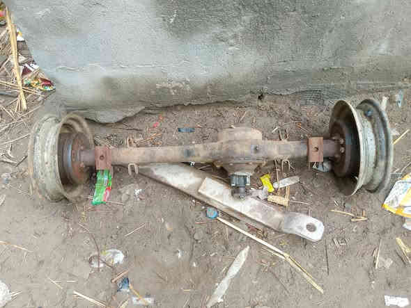 اكسن لطش هوه اويلاته شغال ما بي شي كامل 5 براغي سعر 125 بي مجال مكاني الهوير ***********
