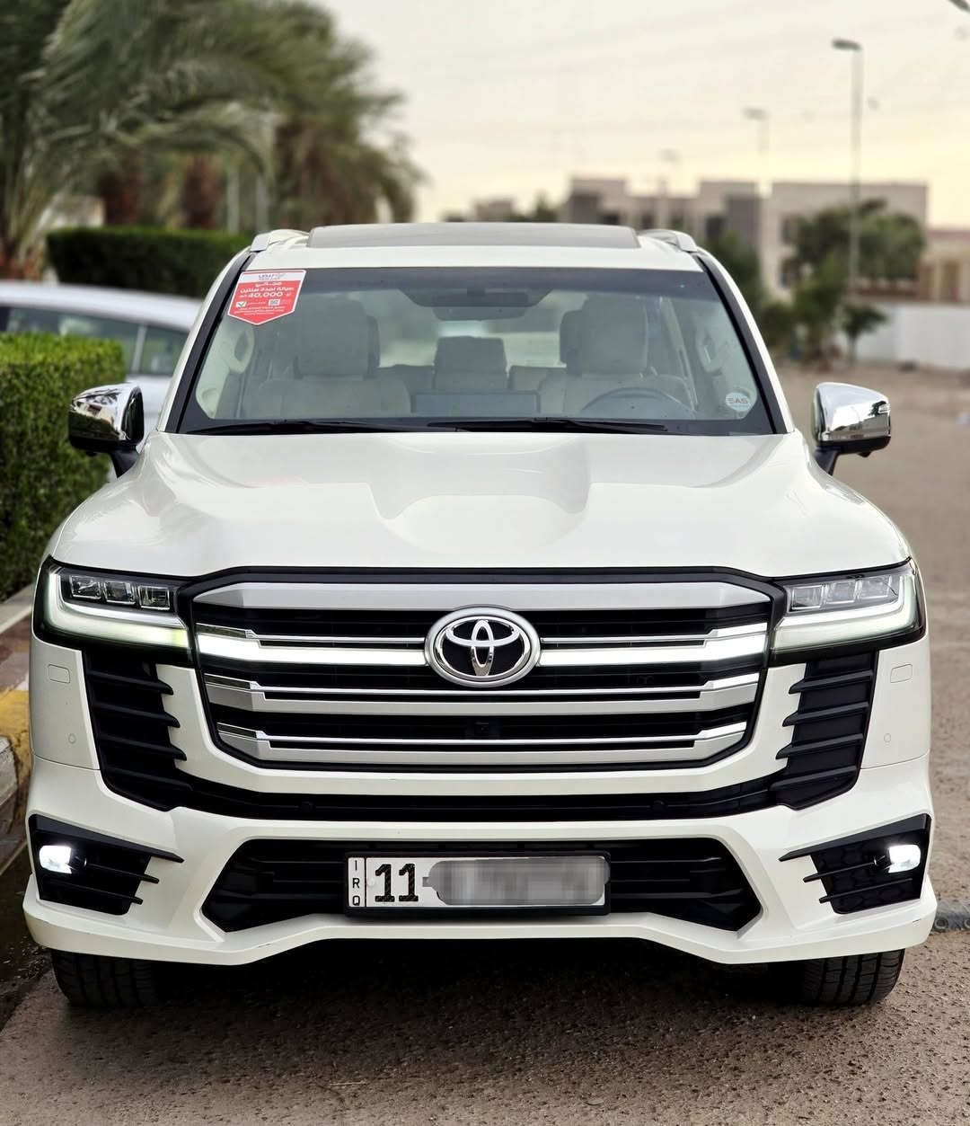 اللهم صل على محمد وآل محمد 
للبيع 
لاندكروز 2024  VX ساز لمتد اصلي بعدها بالضمان 
المواصـفـات 4 كامرات و فتحة سقف و كشنات الاماميه كهربائية و تدفئة و تبريد و الكشنات الوسطيه تبريد و كشنات الخلفيه كهربائية 
كشاف LED مصابيح امامية 3 عدسات LED 
نظام ترحيب في الأبواب خزن ميموري صندوق كهربائي كامرات 360 درجة شحن لاسلكي ثلاجة 
نظام تعليق نظام زحف دفلوك امامي خلفي 
دبل ثكيل  دبل خفيف شاشات خلفية مثبت سرعة تحديد مسار سماعات JBL بعد هواي مواصفات ماشية 53 الف السياره كفاله عامه باستثناء رصعه ومسحوبه بي دي ار  في الباب الخلفي 
رقم بغداد ومكانها بغداد السعر 74000 دولار 
للأستفسار ***********
