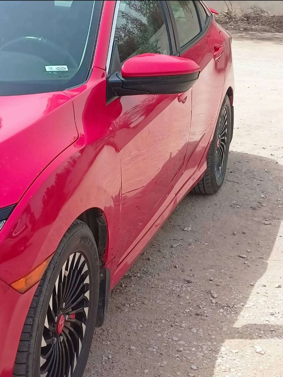 محرك 2000cc تنفس طبيعي

ماشية   32

الضرر باب خلف سائق مثل ما موضح بصورة

ايرباك فقط بردة  والباقي كله سليم 

مواصفات 

قياده ذاتيه، 

اوتو بريك ،

ثلاثة انظمة للقيادة:eco,normal,sport 

تثبيت المسار،  

مثبت سرعة ، 

كامرة رادر 

مانع انزلاق 

مانع تصادم

لدنهاري  امامي ، لد خلفي، ووزنون

رادار

مراوس جكسارة او 7 راكب عالية

***********

السعر 130 وقيمه بسوك بشرط نفس حادث وبسيط مو حادث مهجومة  سيارة ماشية قليل ما متعوبة جديدة
