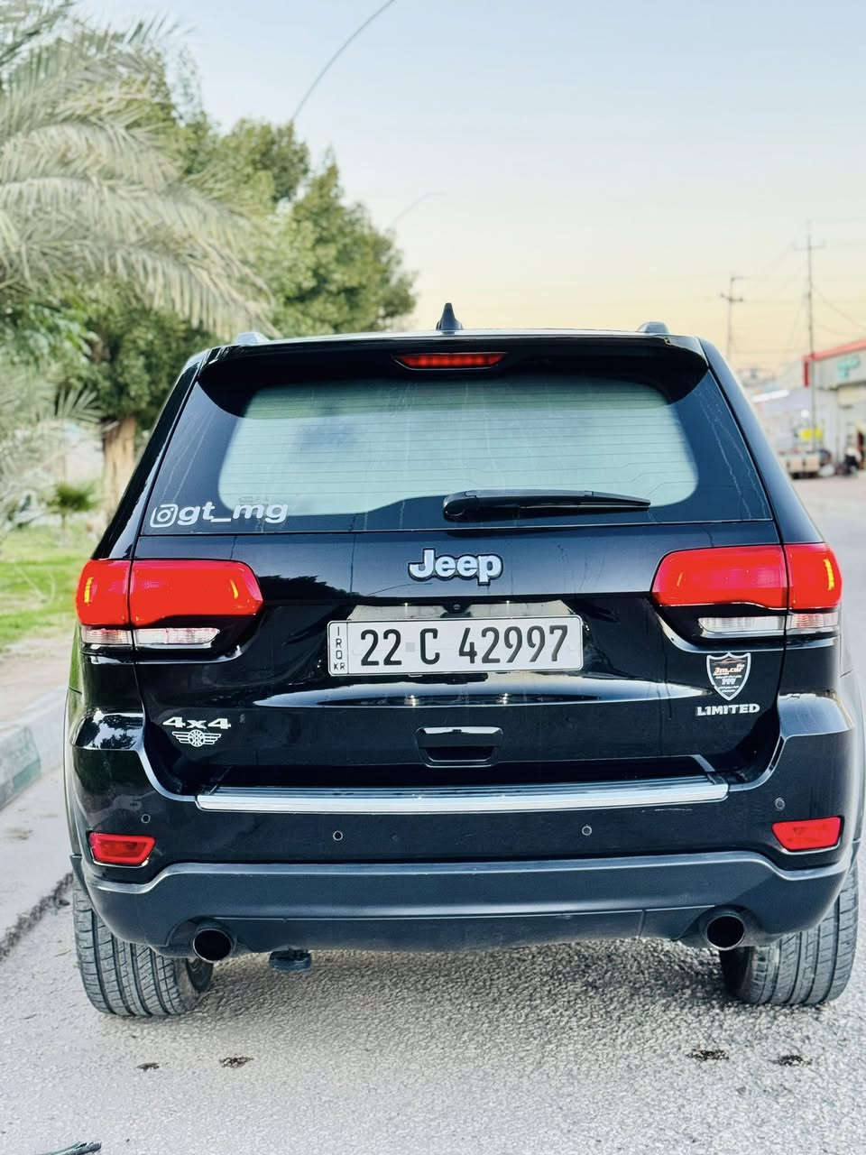 Limited - 2017 جيب كراند شيروكي /
وارد خليجي

Jeep Grand Cherokee 2017 - Limited

المحرك : 6V / 3.6

المواصفات:

مع قرص تحكم بوضعيات الدفع الرباعي والقياده

- وضعية السبورت مع شفتات خلف الستيرن

- الغاء وتشغيل وضعية ال Eco وال Auto Stop لاطفاء المحرك عند التوقف في التقاطعات

- كشنات جلد كهربائية

- تدفئة وتبريد المقاعد الاماميه و سترين +مقاعد خلفيه تدفئه

- شاشة كبيرة

- سقف بنوراما

- حساسات

-تشغيل عن بعد

- مانع انزلاق

- مثبت سرعة

- صندوق كهربائي مع اغلاق شفط

- نضام بيركات ABS

- كل مواصفات السيارة الفول Limited

-حادثها بالعراق بيها جاملغ جهة السايق صبغ وخشم البنيد شي بسيط ضربة تكتك

الرقم : اربيل - بإسمي ، تحويل، مباشر

السعر (235$)وبيها مجال بسيط 

مكان السياره كربلاء

***********
