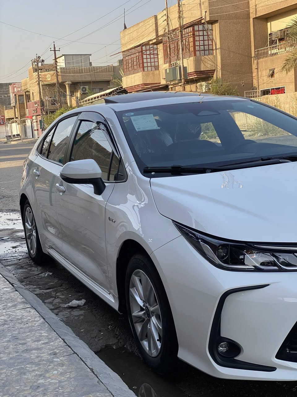 السلام عليكم
موديل 2025 ماشيه 7 الاف حقيقي 
مكفوله كفالة عامة لاضربة ولاصبغ ولابارد (فقط ضربة صغيرة بالدعامية الخلفية موضح بالصور) 
فول 1/1 محرك 1800 هايبرد شكل ال SAS رقم بغداد بأسمي 
✅كرسي كهرباء +جنح خلفي بلادي 
فتحه سقف 
بصمه سياره 
داخل جلد اسود 
رادار امامي 
تحديد مسار 
سياقه ذاتيه 
لد امامي + خلفي  
شاشه عرض بحجم 12.6
اوتو هولد 
هند بريك دكمه 
ويل حجم 16 
تبريد قطعتين 
شاشه كار بلي 
منفذ شحن USB امامي خلفي 
مصابيح LED
دخول ذكي 
تحكم ستيرن 
٤ وضعيات قياده 
اشاير بل مري 
كروز سرعه 
السعر 161  وبيها مجال 
العنوان / بغداد البياع/حي الاساتذة 
***********
