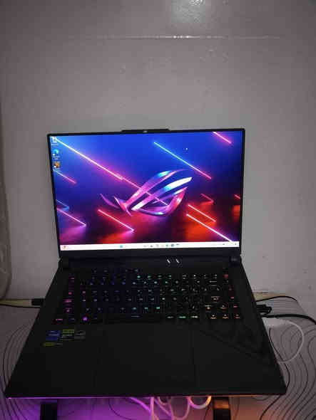 لاپتۆێکی زۆر ناوازە و خاوێن نزیکی دوومانگ ئیشی کردوە 
پاتری% 92.6
زەمانی یەک مانگی لە گەڵدایە 
asus rog strix g16CPU: 
Intel Core i7 13650HX 13TH GEN HX 14C/20T UPTO 
GPU: NVIDIA RTX 4070 8GB GDDR6 GRAPHIC 140W FULL-P
RAM: 16GB RAM DDR5 (جێگایەکی تری بەردەستە بۆ بەرز کردنەوەی ڕام
 Hard: 2TB+512 SSD NVMeDisplay: 16.1inch FullHD IPS 165HZAc Power Adapter: 280Watt 
نرخی 1,850,000
بۆ داواکردن پەیوەندی بکەن بەم ژمارانەوە 
گەیاندن بەردەستە 🚕
*********** /واتسئەپ 
*********** حلبجة
