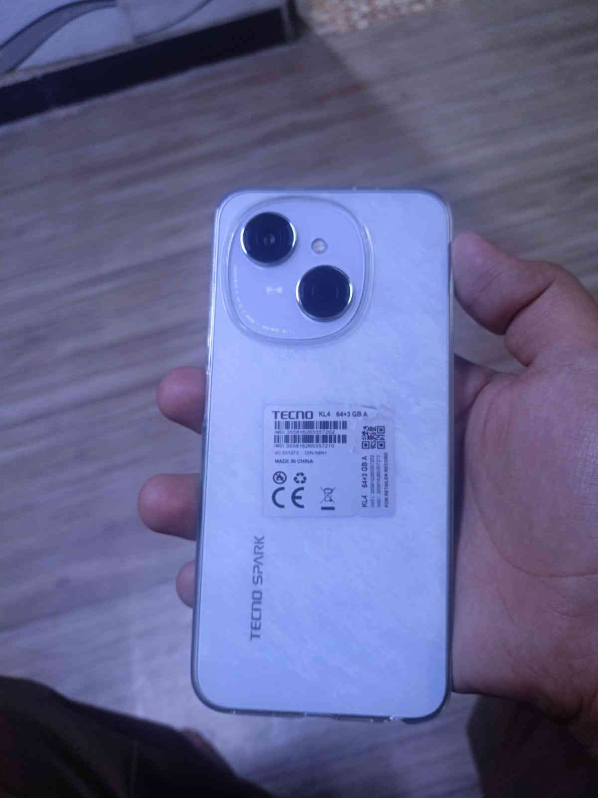 نقول للبيع سعر 100 ام الهواتف ***********
