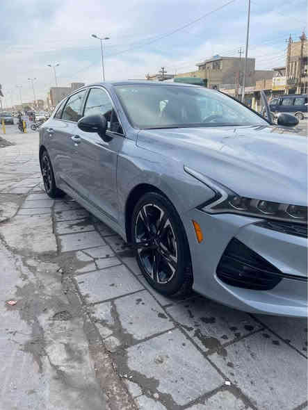 سلام عليكم كي فايف موديل ٢٣ جي تي لاين فول مواصفات للاخير واحد علي واحد محرك ١٦٠٠ تيربو تراي زيرو سيارة حادثها بسيط جدا بدون اي دواخل بدون شواصي بدون لغود سياره ماشيه قليل  ٦٦ لون إسمنتي 
تحكمات ستيرن جهتين +بنوراما +بصمة أبواب بصمة تشغيل تشغيل عن بعد درايف مود كراسي كهرباء حساسات جانبيه خلفيه أماميه  شاحن واير لس 
بيها هواي مواصفات ريمونت بالبصمه تقديم ترجيع 
فول الفول مكان السياره ( ليبل واحد السيارة ) بغداد البياع 
الرقم بي واتساب 
***********
السعر ١٩٢ و بيها مجال حك الجيه بغداد
