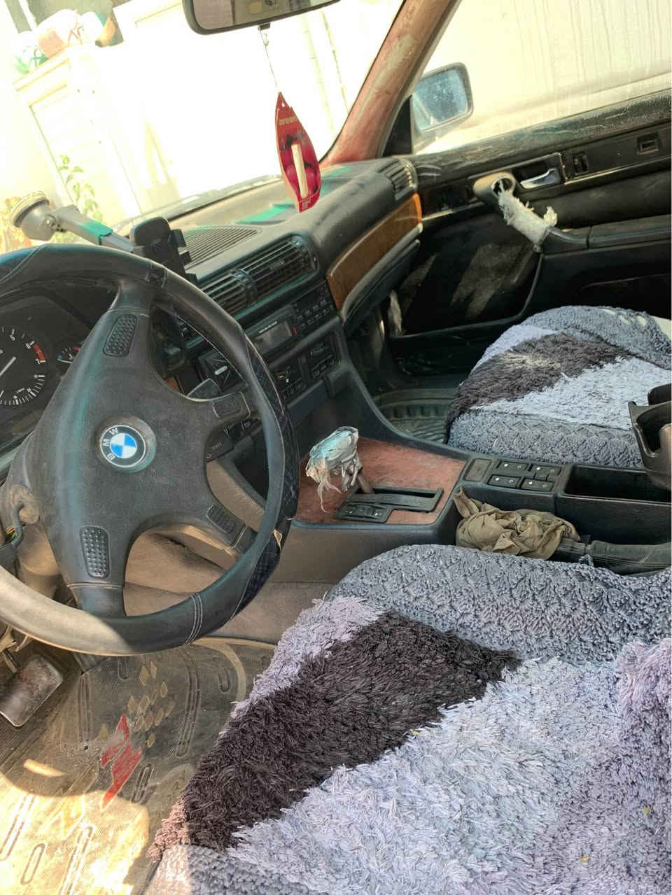 بي ام 735 موديل 92 فول مواصفات مشروع وطني سنويه جديده كير او محرك شرط سياره نظيفه فقط صبغه شوي تعبان  مكاني كركوك رقم واتساب *********** سعر 27 وبي مجال بسيط كركوك, العراق
