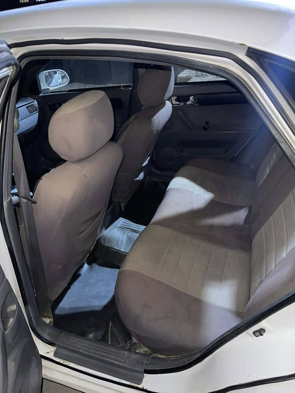 السلام عليكم اوبترا مزاد 2009 جاهزه من كلشي جديده للبيع السعر 50 وبيه مجال بسيط جاهزه كير مكينه حداديه كله جديد 
***********
