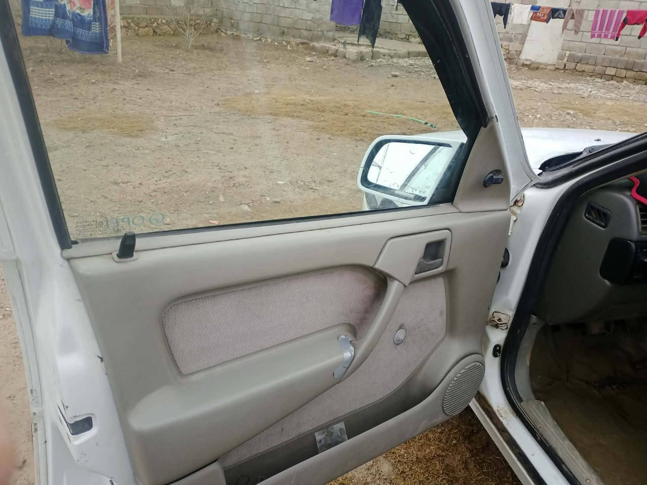 فكترا حجم 20اوتماتيك موديل 92رقم دولي اني الشرعي دبل رون قفل مركزي اربع تكوات داخل حيل نضيف كشنات تغليف وايرمنيه كلها شغاله طخم محرك شرط وضع شركه الشراي يتصل ***********
