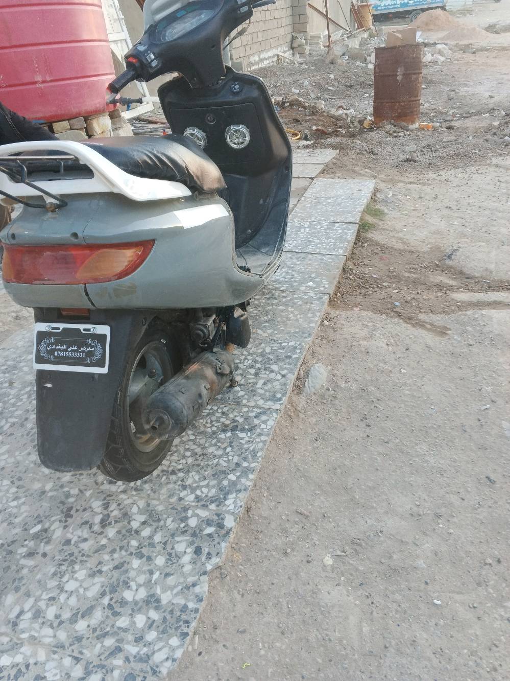  🏫مكاني حله 
السلام عليكم فراشة كرستال 
محرك ناعم وحلو ومعدل قوي 
لون مميز اسمنتي المرغوب  كهربائيات شغالة سلف هندر 