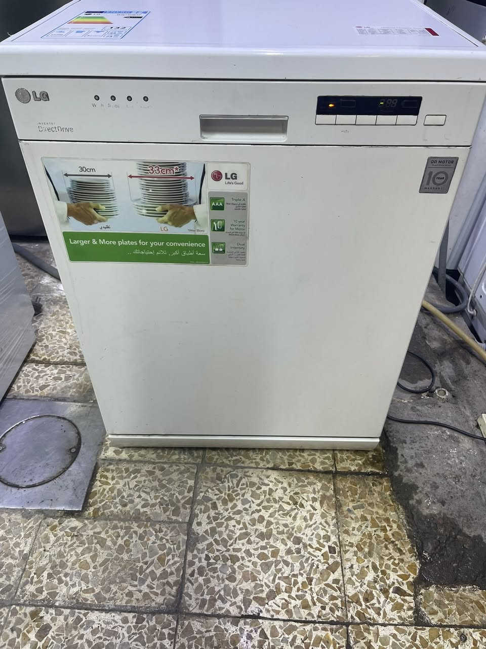 غساله فول ئوتمتيك الحصوان LGنظيف صناعه كوريا لاصلي بشرط شغل ما بي اي عيب او ضمان تاخذ150الف بشرط شغل عل فحص اي ستفسر عل***********
