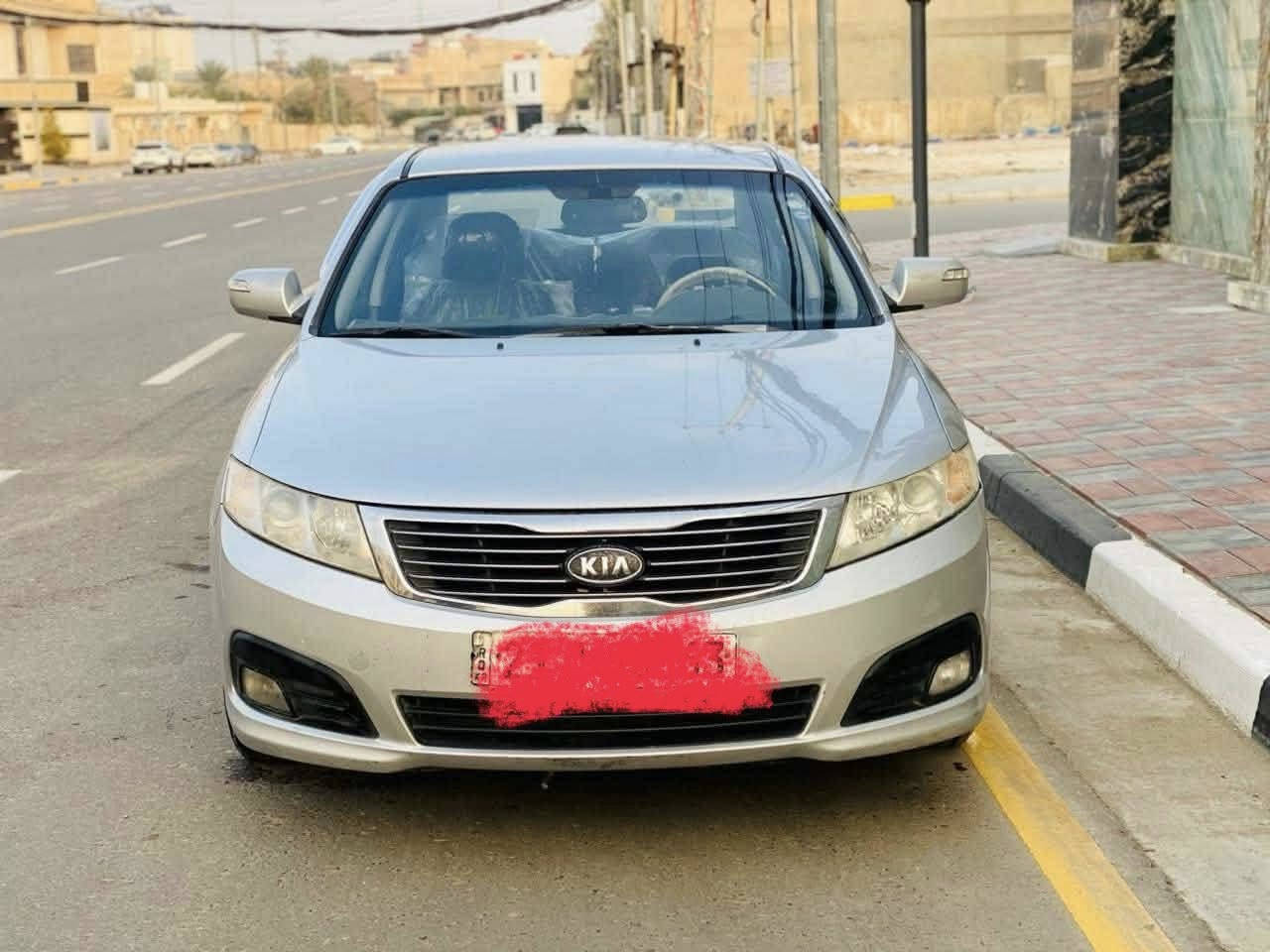 جديدة جديدةبدون نقص جاهزة محرك ٢٠٠٠ دوش بانزين بيع اومراوس مكانها بابل اوكربلاء تبريد ثلج تخم تاير محرك كير دوشاك جاهزة السيارة استخدام بيت اتصال*********** متوم شمالي نكليزي سعرها بيع ٤٥
