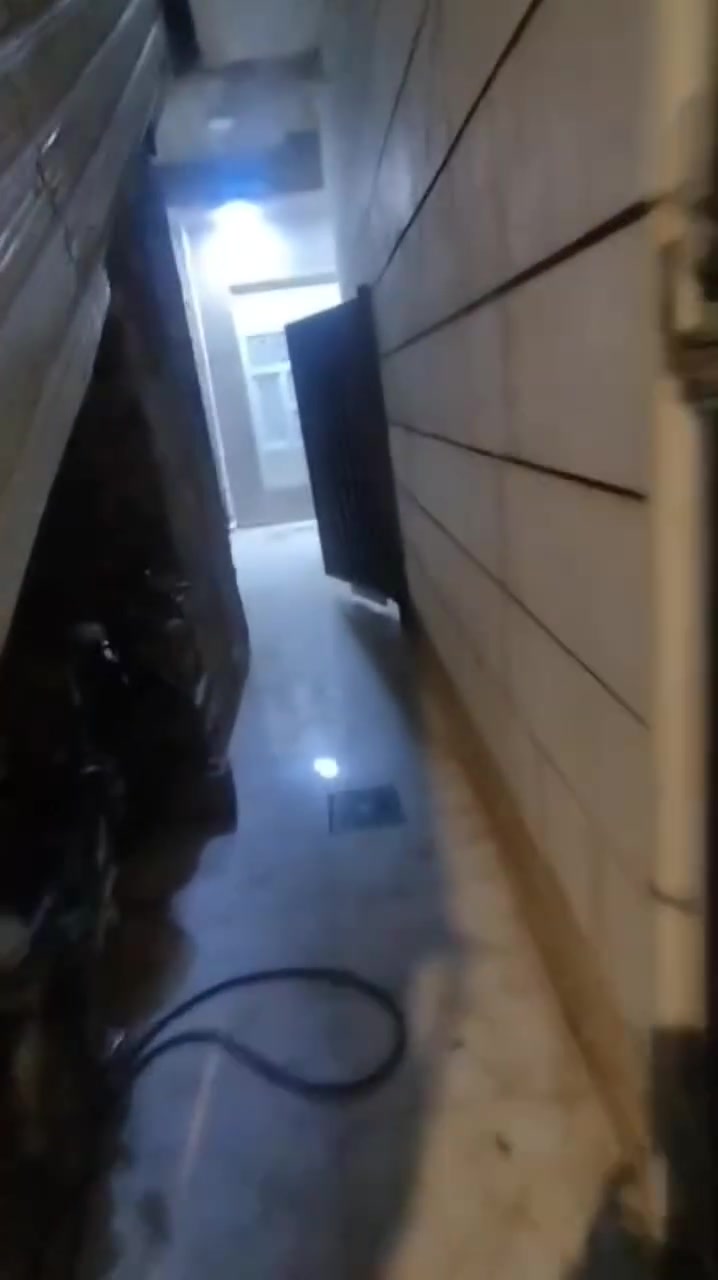 شقه ارضي لليجار
غرفتين 
صاله 
مطبخ 
ديوانيه
صحيات خارجيه وداخليه 
عنوان  تاميم قادسيه ثانيه شارع ام شهد 
للستفسار اتصال علا رقم ***********
