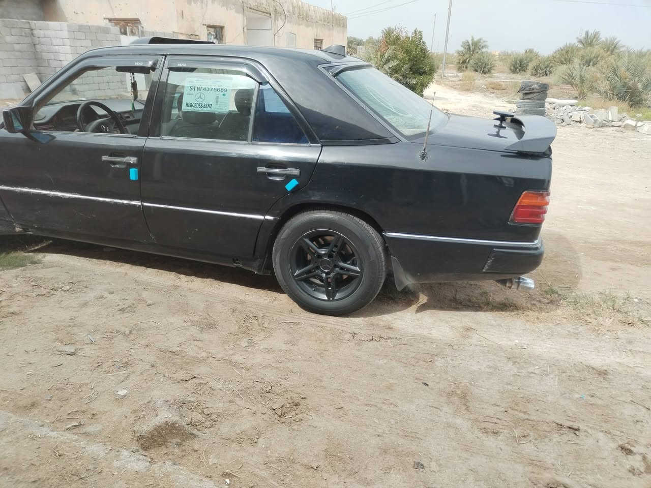 مارسيدس 300 موديل 1989
رقم انبار دولي سنويه ل2031 تحويل ثاني يوم 

بيه ضربه خلفيه بسيطه سياره مصبوغه للجماليه 

محرك وكير خراطيم 4 سلندر نوزل كهربائي

 قواعد دبلات  سليمه 

غرفه ارضيه وكشنات  جلد 

تخم تاير حداديه جديده تبريد شغال كهربائيات كله شغاله

#السعر 43 وبيه مجال قليل للشراي 

#مكاني #ناصريه بلغراف ***********
