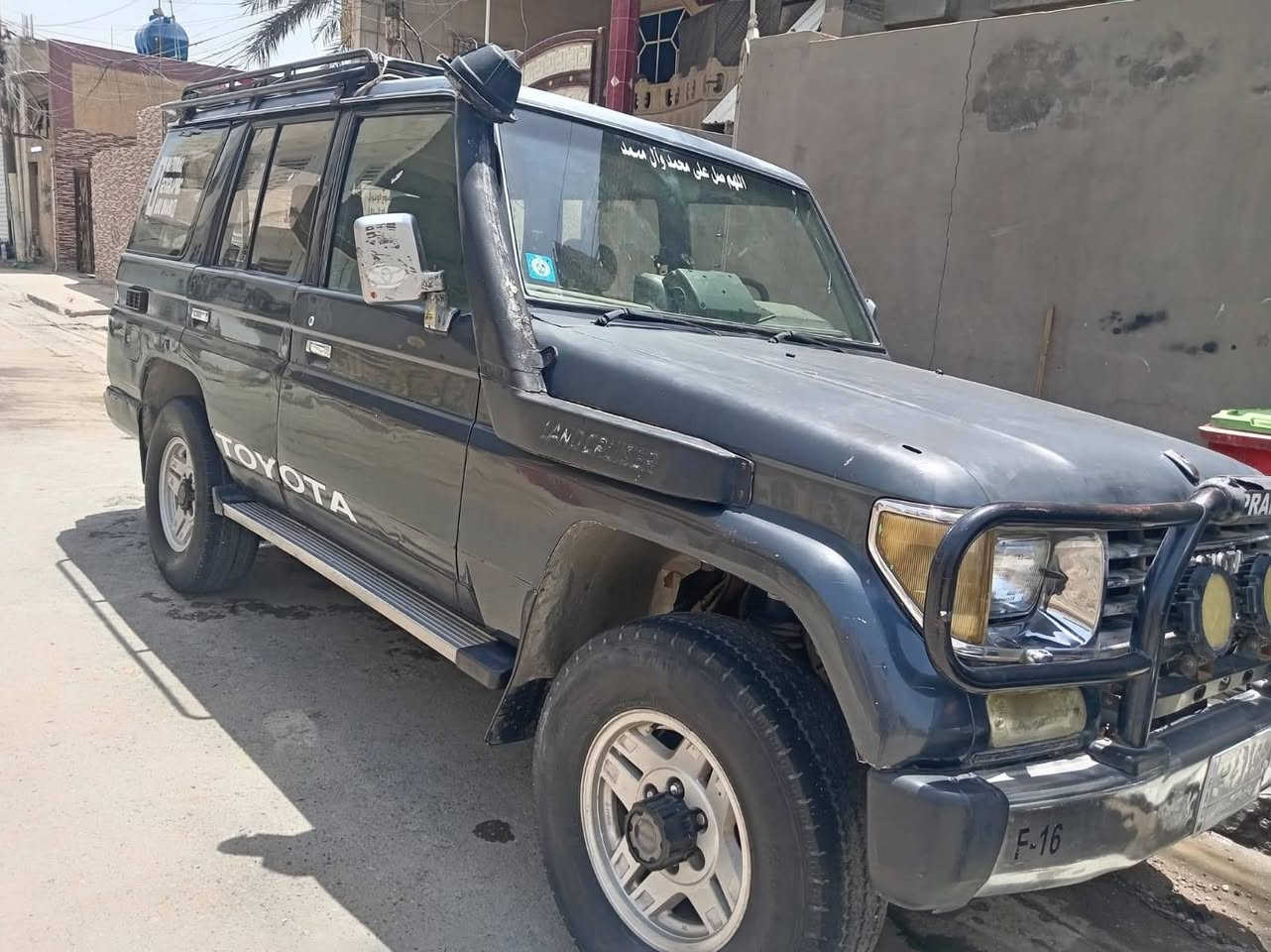 سلام عليكم لاندكروز برادو موديل ٩٢ رقم رقم بغداد ألماني مشروع وطني مكينه ففتي ثنين نظيفه كهربايتها كله شغاله دوشمه جديده العنوان بغداد مدينة الصدر الاورفلي تخم تايرات رقم الهاتف *********** السعر ٥٠ وبيها مجال

