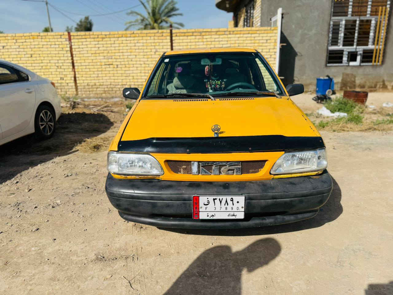 السلام عليكم سايبه للبيع كير جديد حديده كربائيات جديده شرط التحويل سياره حلوه ونضيفه بيه خيط بخار 2011السعر 23وبيه مجال الرقم ‏‪***********‬‏
