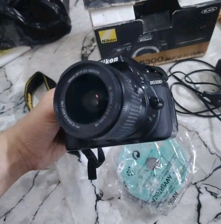 كامره نيكون 5300 نضافة 99 % استعمال شخصي

الملحقات
عدسة 55.18
شاحنه
بطاريه
حزام كتف
جنطه
كارتون و كتلوك الكامره
السعر 360 الف وبيها مجال بسيط 

ومتوفر شركات توصيل


**إذا كنت صاحب هذا الإعلان وتريد حذفه لأي سبب، رجاءا أرسل رسالة إلى الدعم الفني**