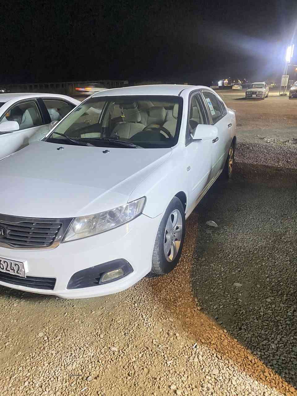 اوبتما 2009 خليجي بيها بنيد صبغ وجاملغ وباب مبدل بلاد بدون صبغ سياره جاهزه وجديده كلوب ما مشتغل بدشبولها 
رقم بغداد دولي سعر 115 بيها مجال 
مكانها الانبار الرمادي
***********
