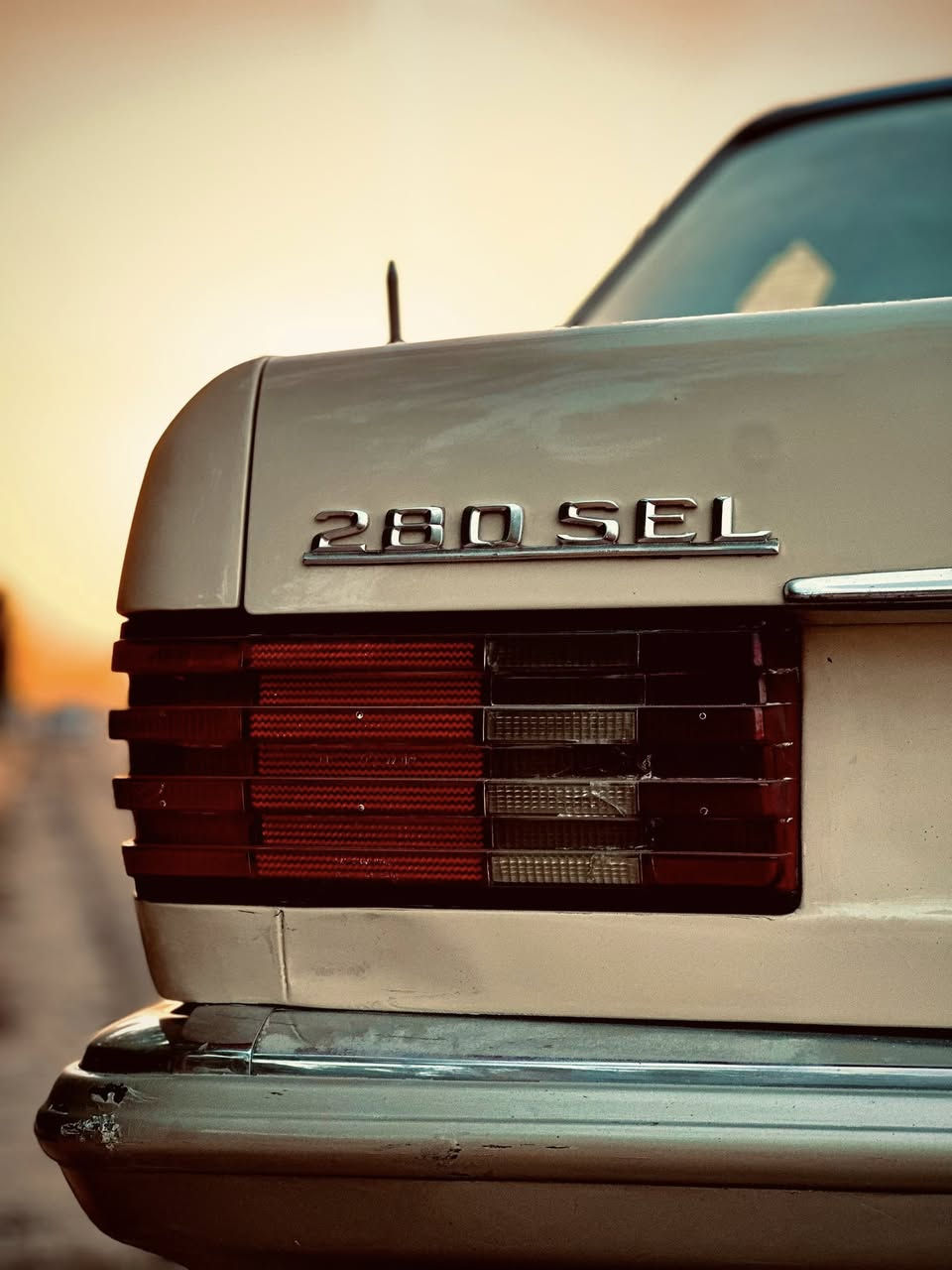جامبو للبيع
السلام عليكم
مرسيدس بنز 280SEL W126 1984
جامبو رئاسي باب طويل للبيع
صبغ عام للجمالية
رقم بغداد انكليزي هزة جديدة
بإسمي تحويل مباشر
كير ومحرك تويوتا VVT  2500cc
شواصي وقواعد دبلات مكفولات
حدادية جيدة
تبريد ممتاز
غرفة نظيفة جدا لون بيجي
مكان السيارة النجف الأشرف
السعر 65 وبيها مجال
للاستفسار التواصل عالخاص او الاتصال على

***********

متوفر واتساب
