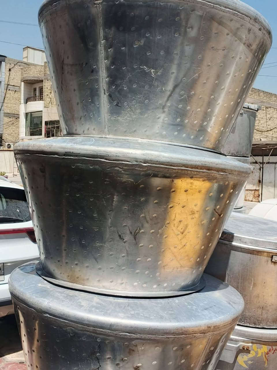 سلام عليكم مستعدون لخدمتكم لتأجير الكراسي والخيم ومبردات وكافته اواني الطعام 
 (***********)
اهلا وسهلا

