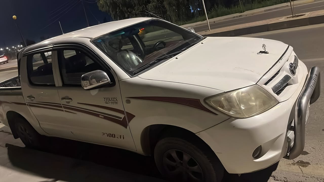 للبيع مرزي 2007 محرك كير شرط بيها طخه بل جاملغ الامامي والجاملغ الخلفي صفحت السايق ومعجون بل تكمه للستفسار اكثر اتصل ***********.    شراي اتصل
