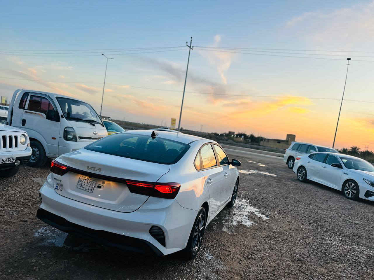 ياالله كيا فورتي موديل 2024 امريكي 
مرقم شهداء قادسيه وكاله عامه بسم المشتري 
الضرر باب وجاملغ تبديل فقط بدون عابر شاصي لغد كفاله راديترات شركه حجر رادار كفاله مواصفات واضحه مكينه 2000 دوش السعرب 145 بيع نقدأ فقط 
اي تفاصيل واتساب ***********
السماوة الرميثه شارع عام معرض احمد ال شمران
