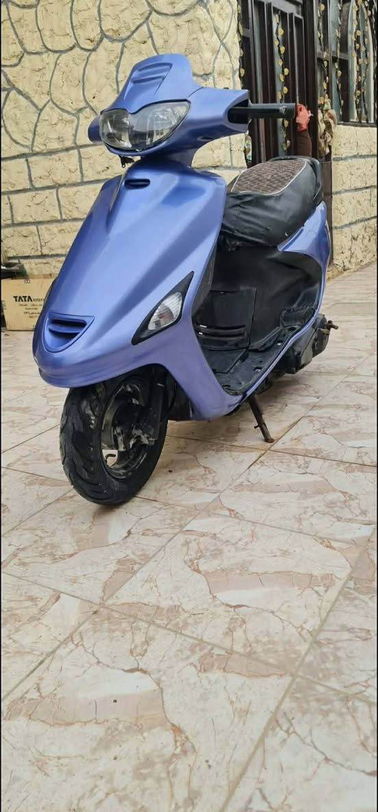 سلام عليكم دراجه فراشه فحل للبيت نضافه تخبل كهربائيات شغاله سلف هندر شغالات  باتري جديد فيتنامي الاصلي لايت امامي بك لايت شغال بنزات وره جدد ستوني شادهن بريك وره وكدام شغالات دراجه خير من الله سعر 325وبيها مجال قليل مكاني نجف شارع جامعه الكفيل مقابيل شارع 60الاول ستفسار اكثر ***********
