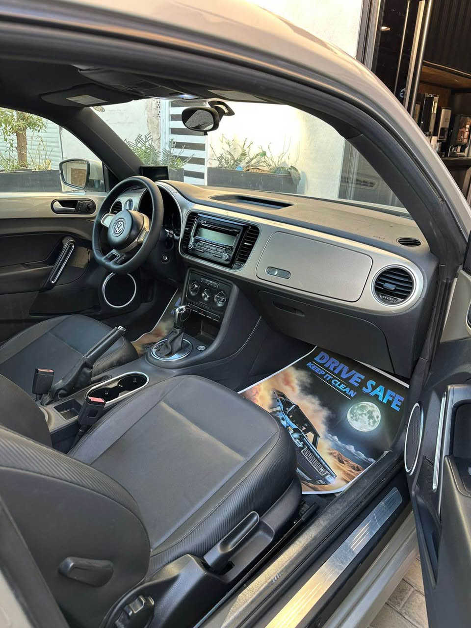 🔹 الموديل: 2012

🔹 المشي: 62,000 ميل فقط

🔹 المحرك: 2500 سي سي

🔹 اللون: ذهبي شمباني ✨ (لون نادر – الوحيدة بالعراق بهذا اللون)

🔹 الحالة: كلين

🔹 الضربة: بسيطة جداً ببداية البند، لا تُذكر

🔹 السنوية: باسمي– سليمانية

🔹 التحويل: خلال يومين  بدون تأخير لان عندي التزامات 

💰 السعر: 105ورقه 

السيارة نظيفة،  ، وما تحتاج شي

الجاد فقط وشراي  ✋ يراسلني

*********** بغداد, العراق
