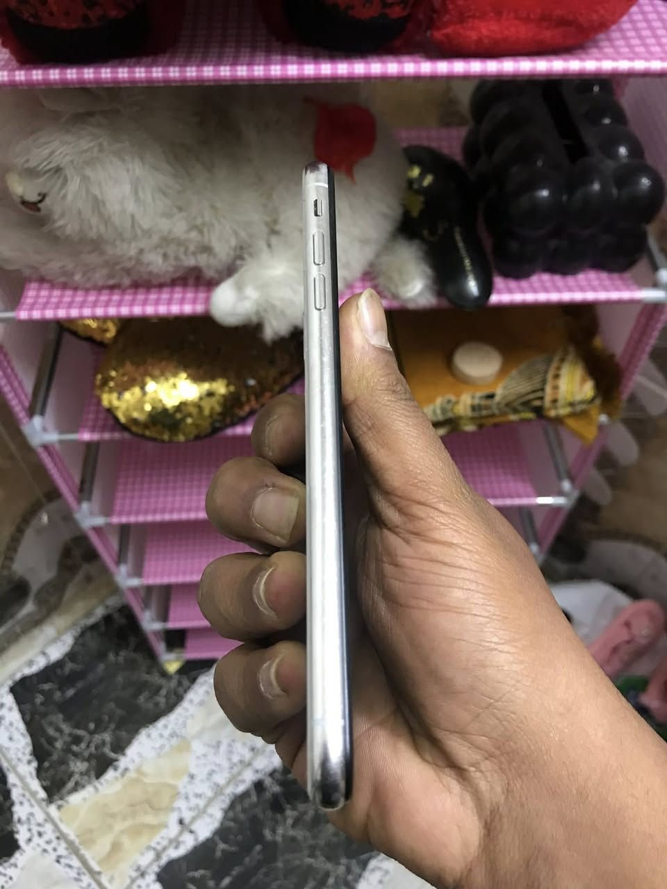 السلام عليكم
Xs Max

ذاكرة 64

بطاريه 79

نموذج M شرق اوسط عربي 

مكفول ما مبدل بي شي 

فقط ظهره مفطر وفطر بسيط بالكلاس مال الشاشه من فوك

للبيع أو مراوس ب150 ومجاله بسيط جداً

مكاني الشعب شارع الصحه 

رقمي ***********
