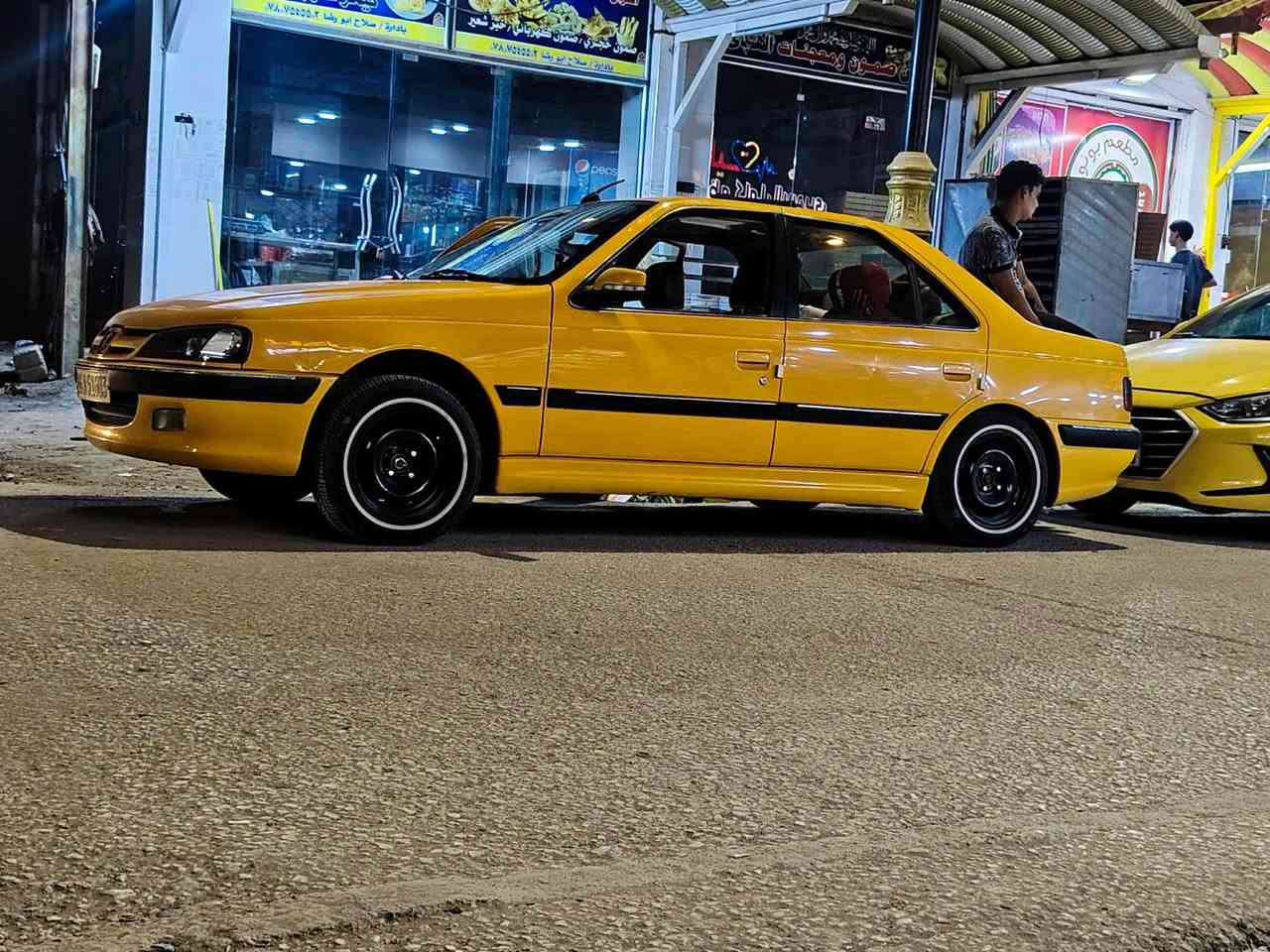 سلام عليكم اخوان بيجو بارص موديل 24 غاز بانزين رقم قادسيه ماشه 35 سياره  بيه بارد فقط لا صبغ ولا معجون وسياره حره  للستفسار ***********
