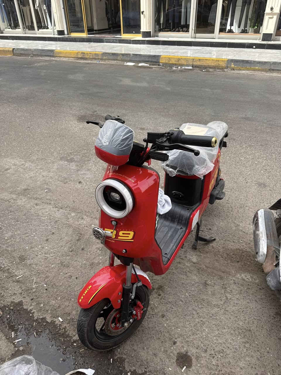 دراجة شحن جديد اي نقص مابيه سعره 500وبيه مجال مكاني بصره جنينه تواصل ‪0775 309 8511‬
