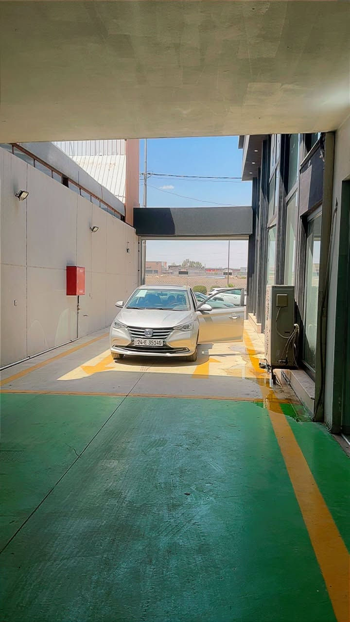 السلام وعليكم 
بعد التحية الطيبة
للبيع شانجان AL7
موديل 2025
محرك 1500 تنفس طبيعي
بحالة الوكالة ماشية 16 الف قابلة للزيادة 
بعدها داخل ضمان الشركة
مرقمة دهوك
مواصفاتها معروفة
مثبت سرعة 
شاشة لمس 
كشنات جلد
ويل سلفر 
والباقي معروفة
السعر : 98 ورقة بيها مجال بسيط
للاتصال
***********
