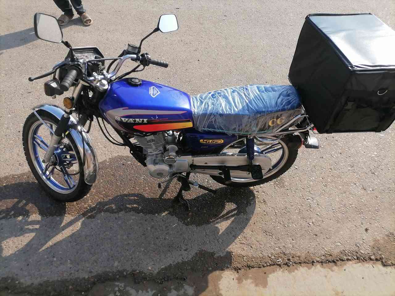 دراجه سافان للبيع موديل ٢٢ كامله نكرة صلف نضافه أمامك أوراق كامله منفيس محرك برغي مامفتوح  سعر 700بي مجال شي قليل مكان خالديه  ***********
