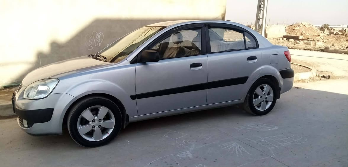 كيا ريو 2008 داخل ابرايد طخم تاير جديد
سياره بدون ضرر وبدون صبغ 
سعر 95 وبي مجال شي قليل مكان الموصل ايسر 
للستفسار 
***********
