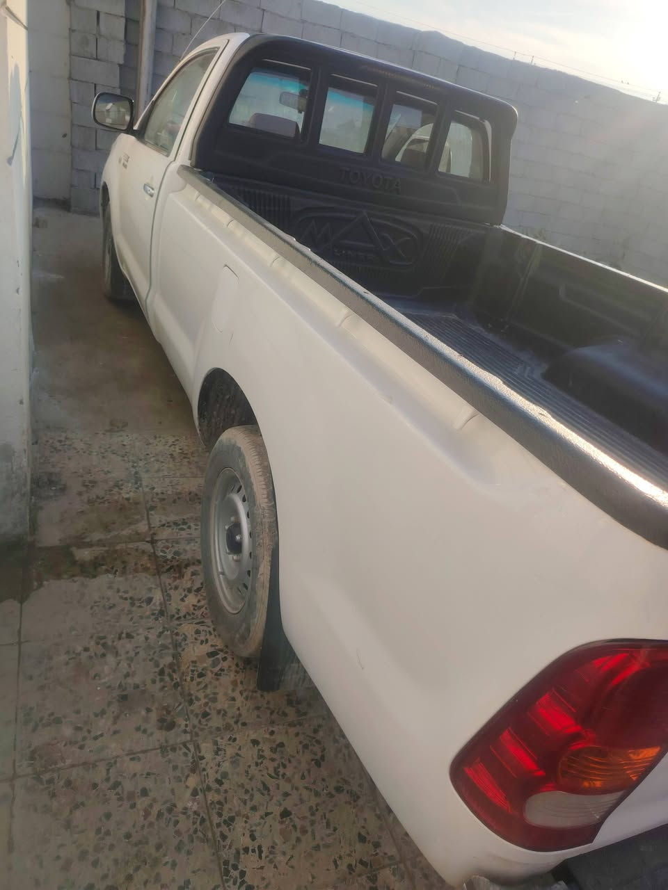 سلام عليكم سياره البيع  بيكم فلاونزه تك قماره 5جنكال طويله سعر 150تحويل مباشر رقم دولي  بسمي  ***********
***********
