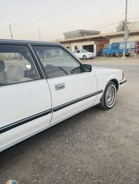 من رخصة الادمن… سوبر موديل ١٩٨٥ مكفوله من الصبغ بيها ضربه بجاملغ امامي...