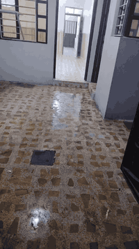 مساحه 100متر

بدل الإيجار 250 قفل

للإستفسار الاتصال ***********

***********
