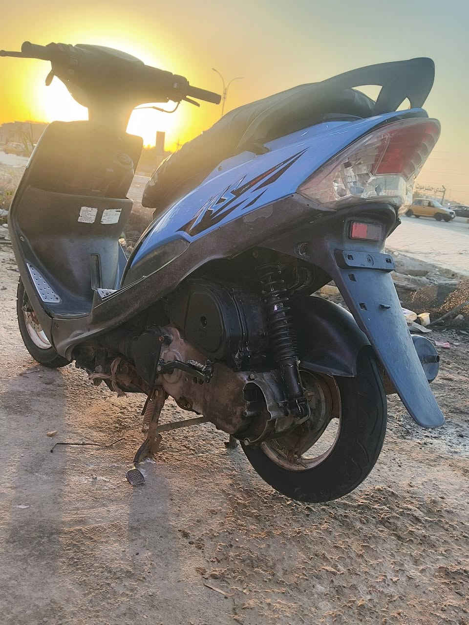 سلام علیکم
دراجه ماكس عدل مفتوحه مره وحده وبيها صوت با الاكسن فقط  دراجه ما ناقصها
كلشي كلاجات جدد لايت امامي تمريش وهورن مختمه واحد
2007 موديل
شغاله هندر واحد وسلف نكره
المكينه ناعمه شرط الدهن مال السياره فقط (BMW) الماني)  الدراجه من البيت للشغل ومن الشغل للبيت سعرها 530 مكاني ديوانيه يم جسر نجف


**إذا كنت صاحب هذا الإعلان وتريد حذفه لأي سبب، رجاءا أرسل رسالة إلى الدعم الفني**