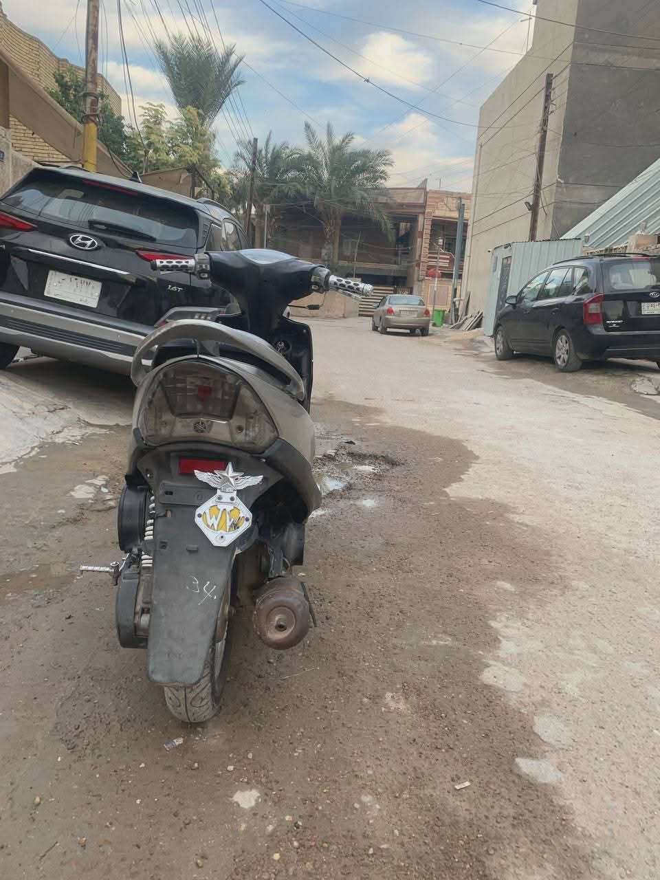 سلام عليكم ماكس عدله للبيع الدراجه ختم واحد ماعده مال مازده وال شوته وال بقيه كلها ختم واحد ويلات نجمه وال بلاديات موجودات همين بدلتهن للجماليه بوشه 55 اني بدلتها علمود القوه وال بلاديه موجوده كلشي مابيها الدراجه على ايدي من 2023لحد لأن كامله كابريتر جديد بدلته نكره سلف  بكل وقت ماتعبك صالنصه بلاديه السعر 650 بيها مجال بسيط المكان بغداد البياع ***********  متواجد واتساب
