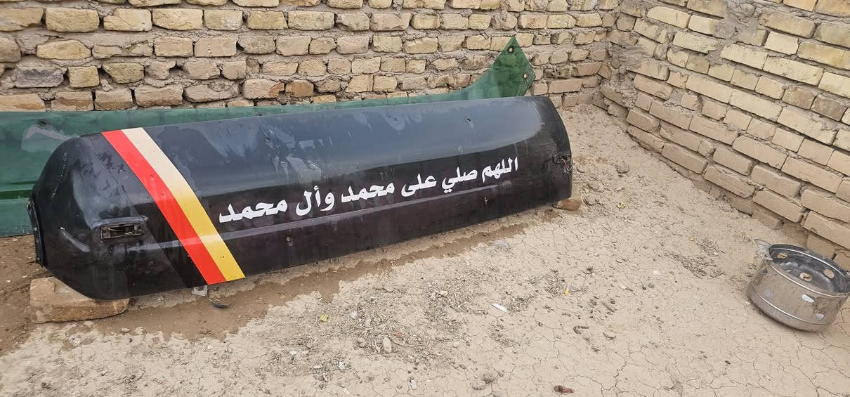 السلام عليكم للبيع شمسيه البي كرواتي هيه وقواعد كامله الماني  وعود مرايه زوج مال الفينيه ***********
