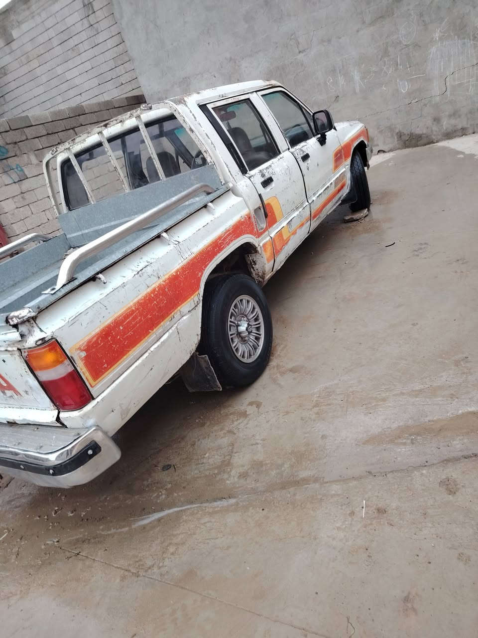 بيكم تيوتا ٨٨ بلادي مكفوله من الدعم فقط بيها جراد موضح بالصور
كير محرك شاصي مكفول سنويه /2028 الشرعي بالفلوجه /الكرمه 
سعر ٤٧ وبيها مجال /مكان سياره الموصل


**إذا كنت صاحب هذا الإعلان وتريد حذفه لأي سبب، رجاءا أرسل رسالة إلى الدعم الفني**