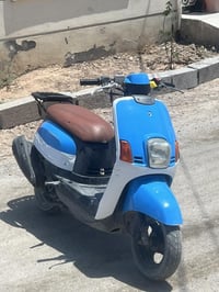 بوليس • نضيفة • تايرات جدد