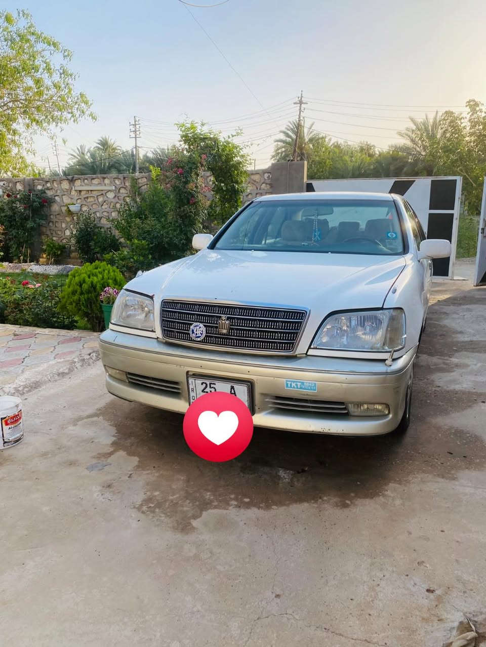 ملكه كركوك كامله انكليزي مداور 
3دكم عادي ديفور الكبير 
بيه طخه بجاملغ الخلفي ومصبوغ 
وبيه مكان لايتات 
السعر 127
مكاني نجف رقم الهاتف ***********
