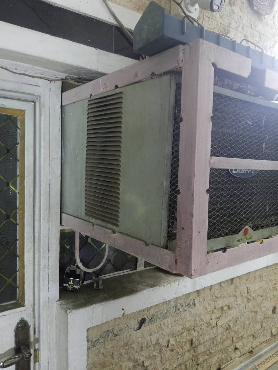 السلام عليكم مكيف كرافت 2 طن للبيع شغال تبريد وتدفئة تجي تفحص وتاخذه السعر 200 الي شراي يتفضل خاص


**إذا كنت صاحب هذا الإعلان وتريد حذفه لأي سبب، رجاءا أرسل رسالة إلى الدعم الفني**