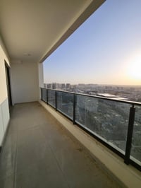 كوين تاور • شقة ١+١ • إيجار