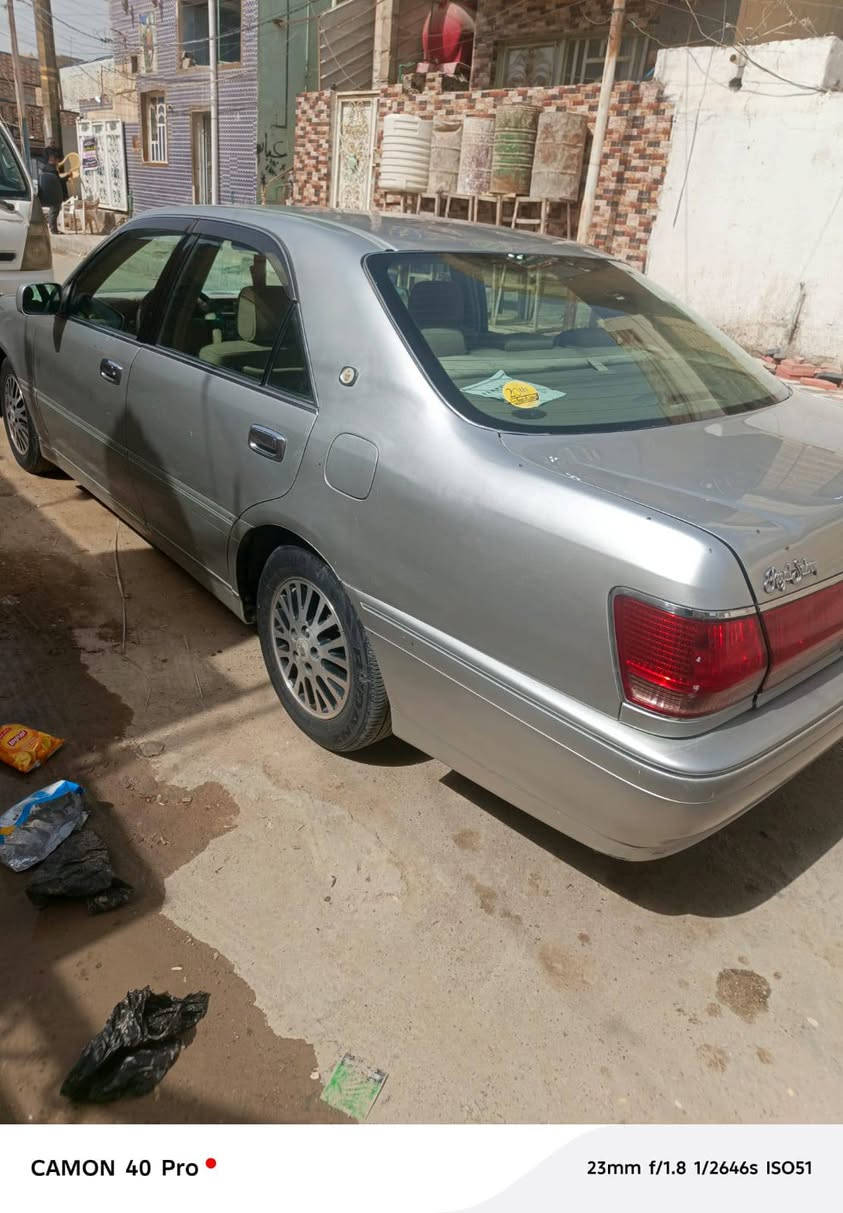 ملكه بل كارتون ادوات كصت قماره.... 
سياره جاهزه.. دكمه وحده.... كرستال... 
مكينه ديفور... زغير
... مكينه كير حداده بل كارتون
..... تبريد ثلج..... 
........ السعر55 وبيه مجال...... 
مكان.. ناصريه... رقم..... (***********).....
