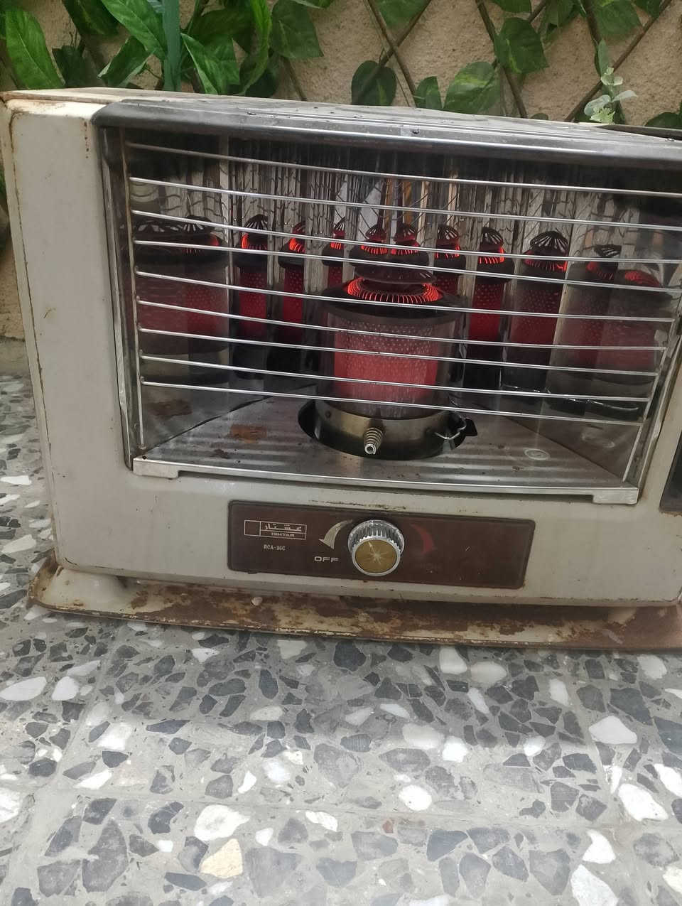 السلام عليكم غراض بيت البيع الي يريد يجي خاص ***********
