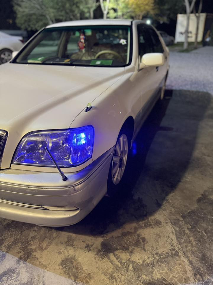 اخوان السلام علیکم ملکە ٢٠٠٢  D4:175 یعنی مکینە جبیر ادوات ادوات السیارە عدل ماشیة ١٣٦ حقیقی السیارە خیر من اللە مانقصها ای شی دخول جدید ماشاللە السیارە حیل نضیفة
رقم تلیفون *********** عنوان کلار سلیمانیە  
جەماعەت سلام علیکم 

ملیکە  ساغ ٢٠٠٢  پاکەتی مەکینە گەورە D4:175 بێرەقمی ساغ نمونەیە لەجوانی گێڕو مەکینە بەشەرت چوار ویلو تایەی لۆک پاتری تازەیە ڕۆنی گیڕو مەکینەی گۆڕدراوە ٢٥٠ نوقسانی نیە ناوی لەدەرێ جوانتر دەرێی لەناوی جوانتر 
ناونیشان کەلار 
ژمارەی تەلەفون 
***********
