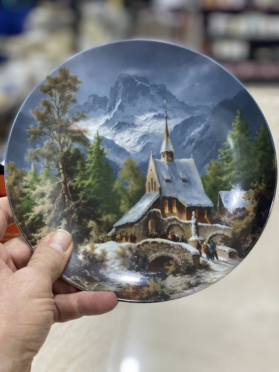 (الاصلي)ونعود من جديد 
بعد انتقال المحل الى ( مول عنه )
متع نظرك ب (الفنتچ) جمال القديم والانتيكا


**إذا كنت صاحب هذا الإعلان وتريد حذفه لأي سبب، رجاءا أرسل رسالة إلى الدعم الفني**