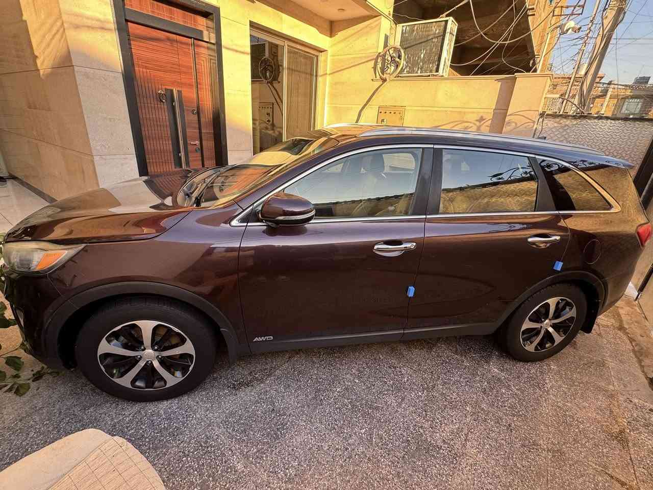 السلام عليكم
سورنتو 2016. امريكي 
رقم بغداد 
4 سلندر ماشيه 77 ميل 
5 راكب   فول مواصفات عدا الفتحه 
كشنات جلدوكهرباء  مري شفط بصمه  فور ويل  رادار  
3 انضمت قياده 
حادث دعاميه خلفيه  وبيها 5 قطع صبغ بدون حادث فقط صبغ 
سعرها 135$ وبيها مجال
مكاني بغداد الشعب 
***********
